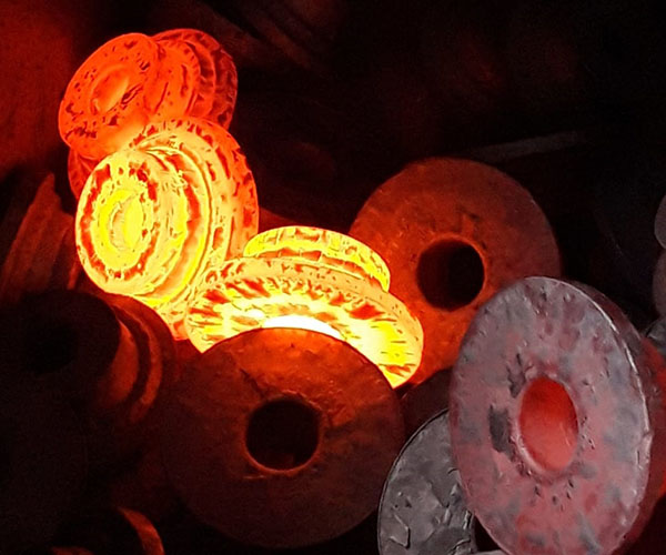 Hot forged aluminium bungs
